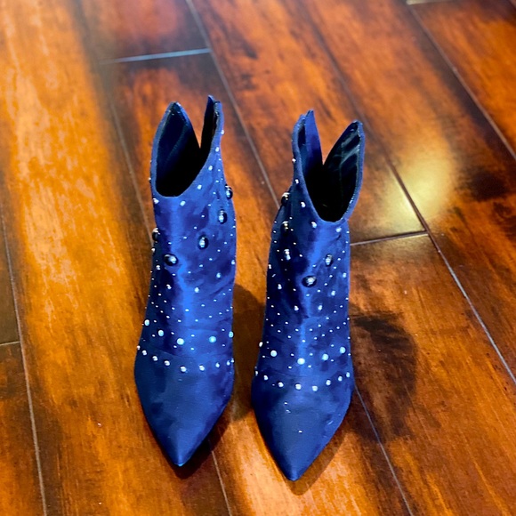 Women shoes hills - Picture 2 of 6